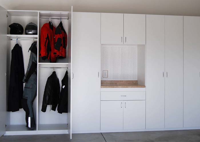 custom garage cabinets